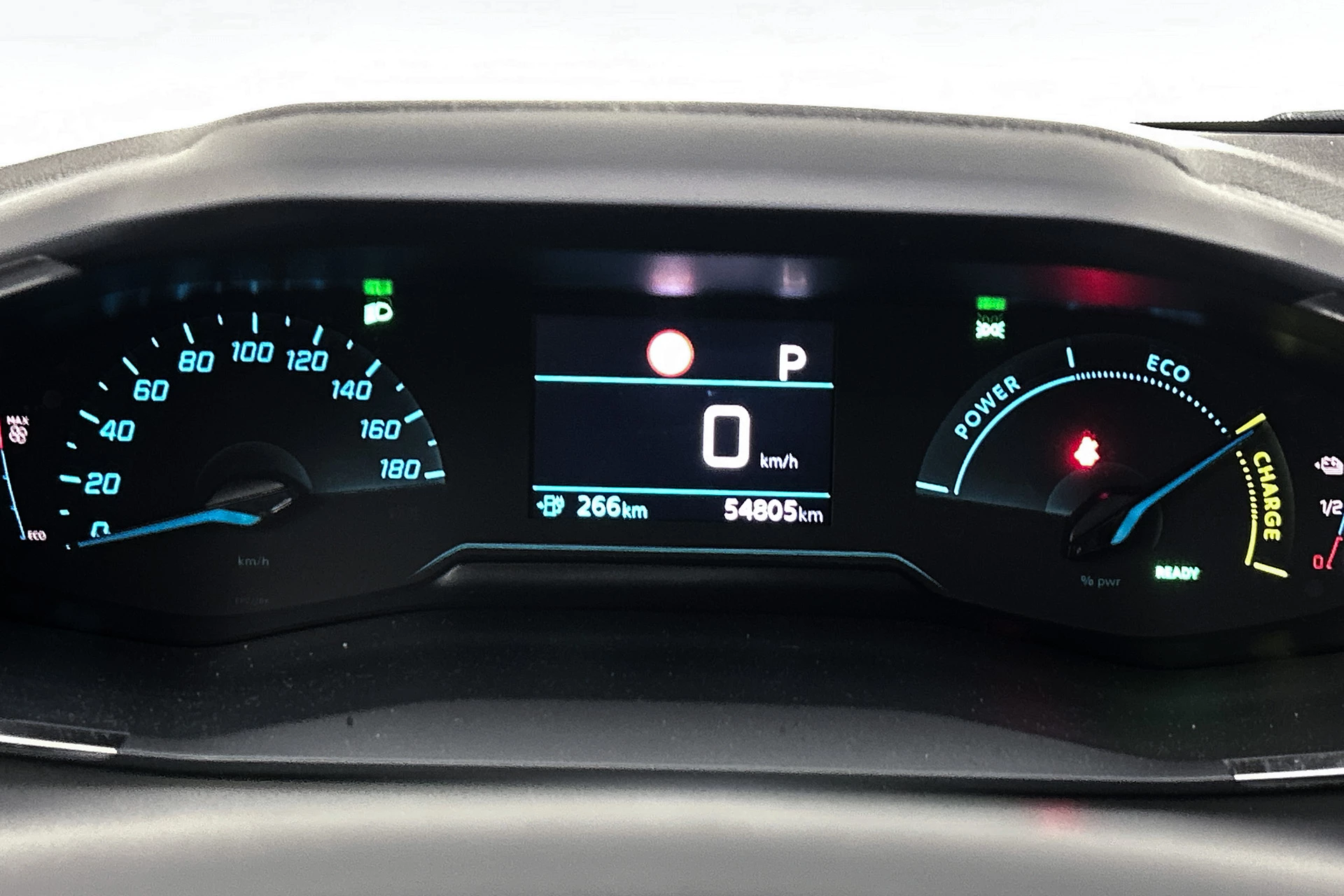 Hoofdafbeelding Peugeot e-208