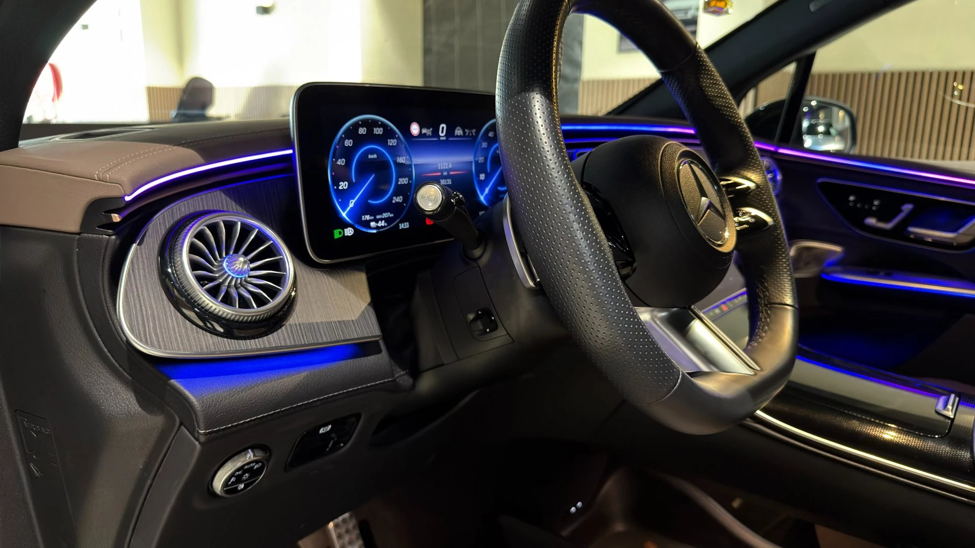 Hoofdafbeelding Mercedes-Benz EQE