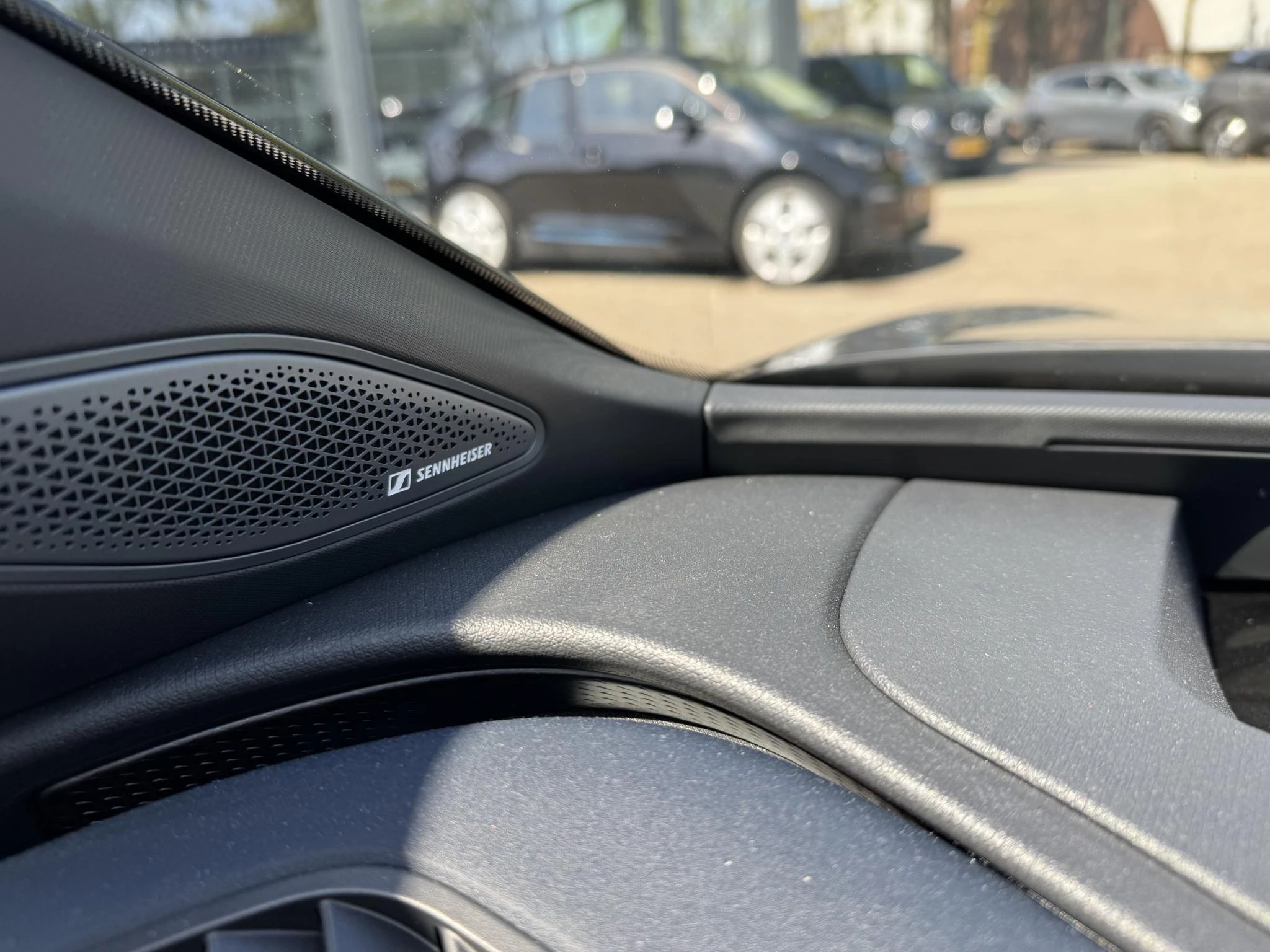 Hoofdafbeelding CUPRA Tavascan