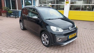 Hoofdafbeelding Volkswagen up! Volkswagen Up! 1.0 TSI BMT cross up!