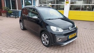 Volkswagen Up! 1.0 TSI BMT cross up!