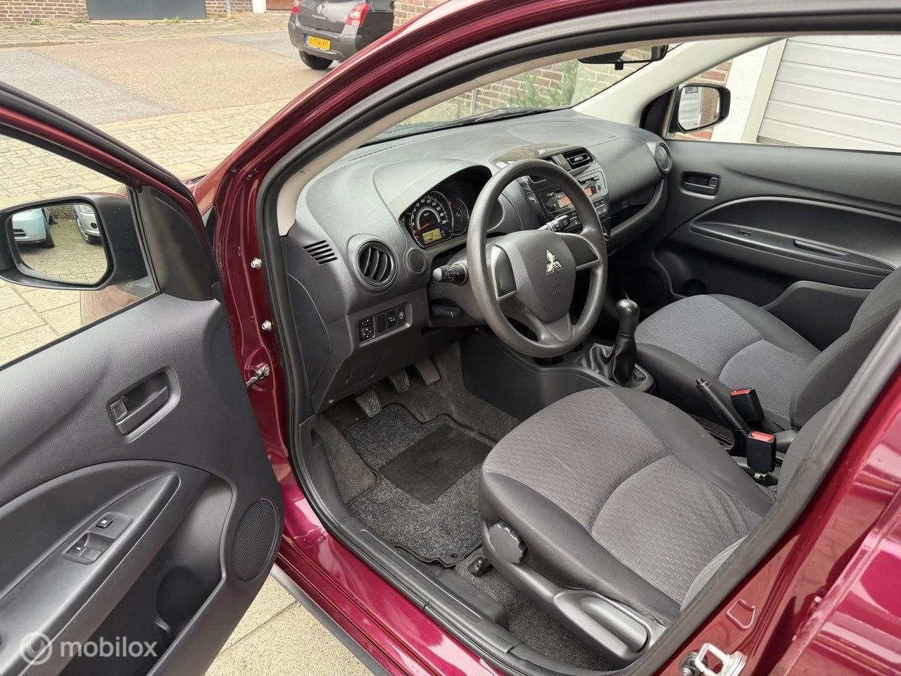 Hoofdafbeelding Mitsubishi Space Star