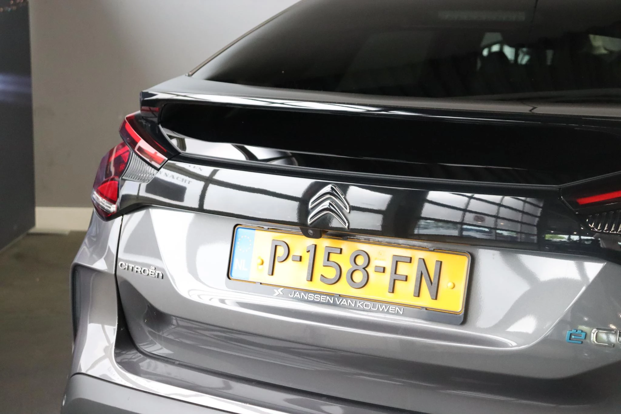 Hoofdafbeelding Citroën ë-C4