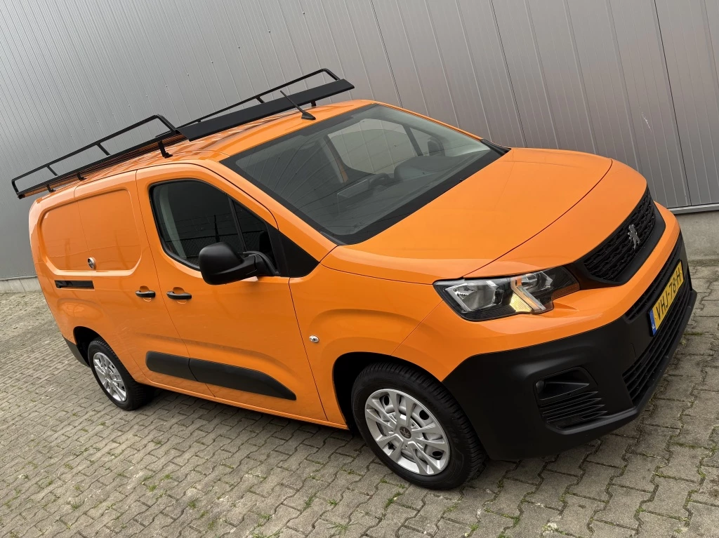 Hoofdafbeelding Peugeot Partner