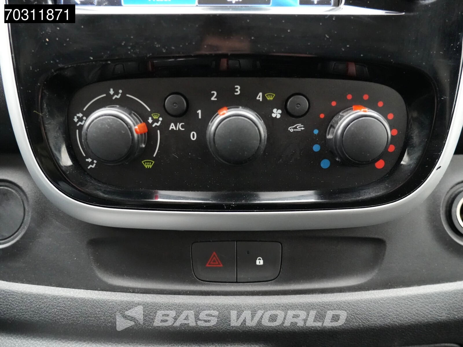 Hoofdafbeelding Renault Traffic 140PK