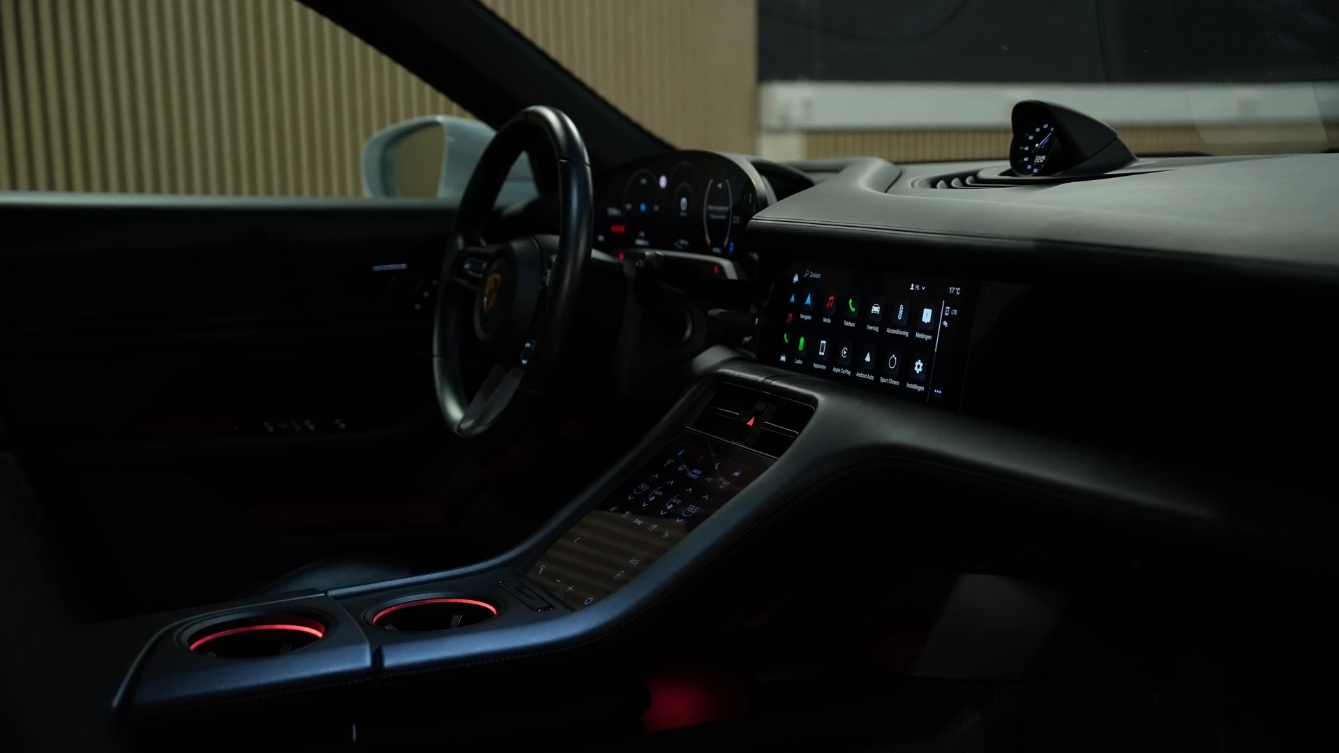 Hoofdafbeelding Porsche Taycan