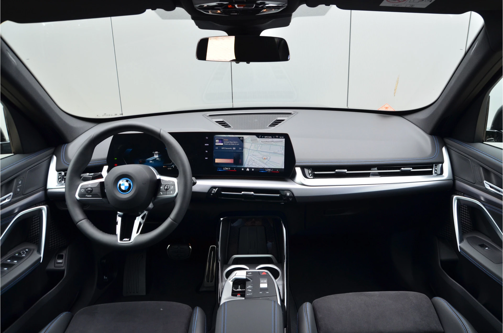 Hoofdafbeelding BMW iX1