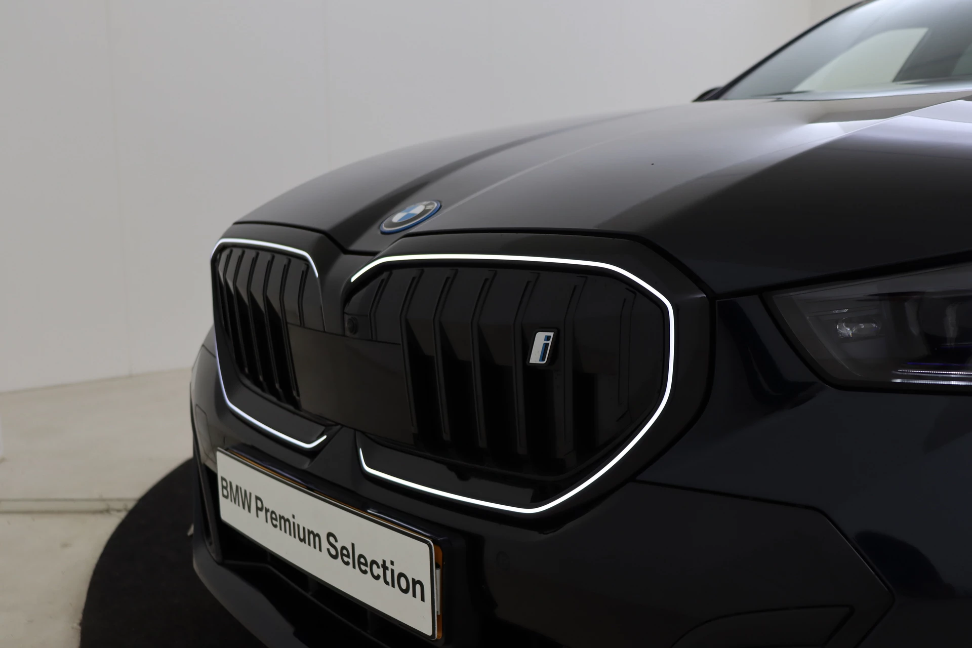Hoofdafbeelding BMW i5
