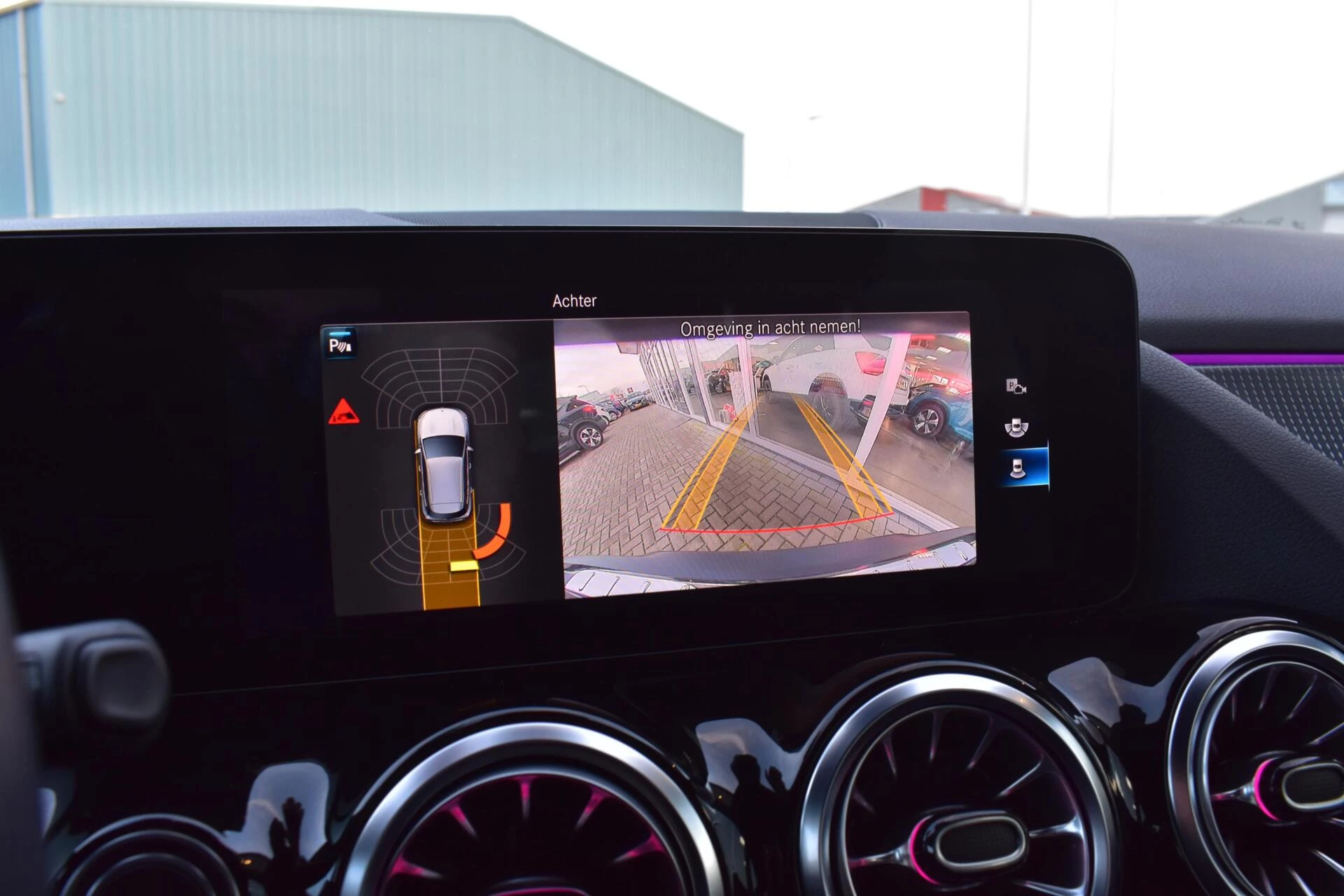 Hoofdafbeelding Mercedes-Benz EQA