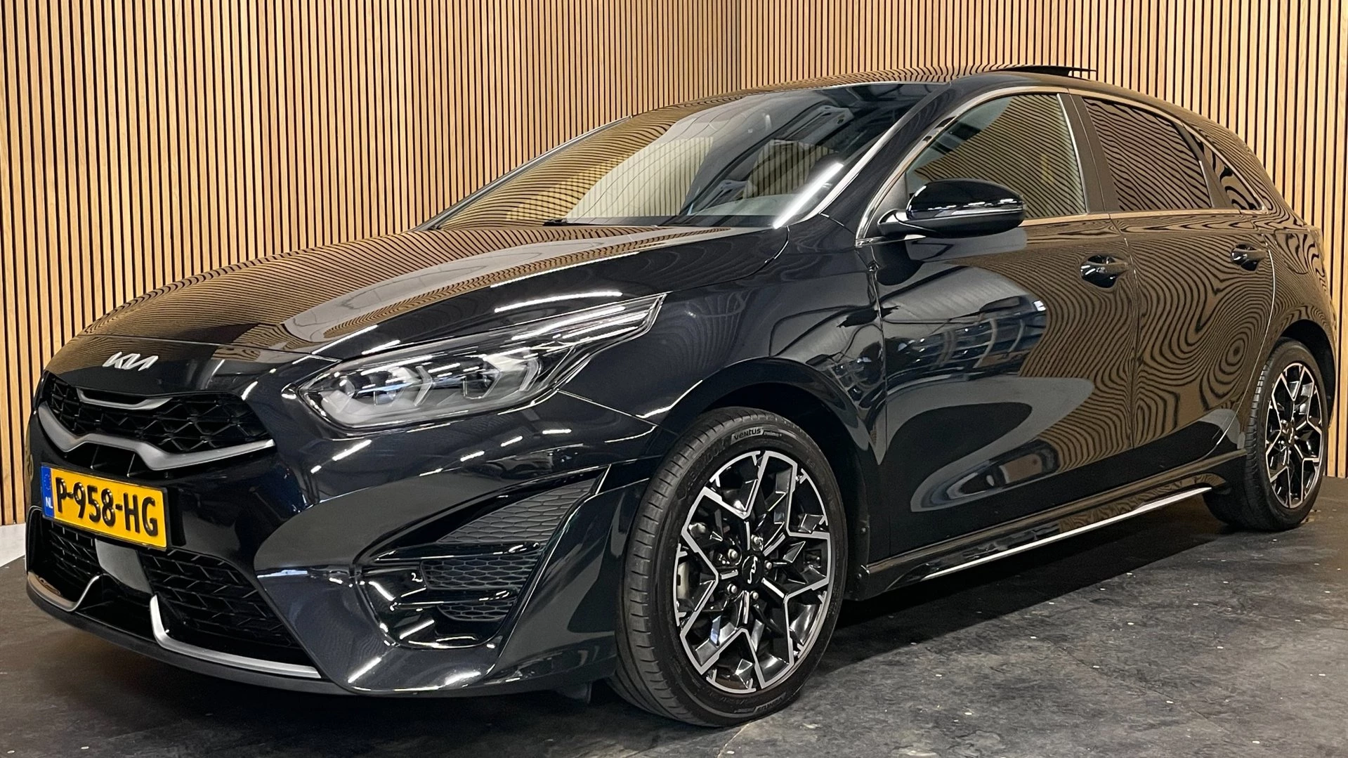 Hoofdafbeelding Kia Ceed