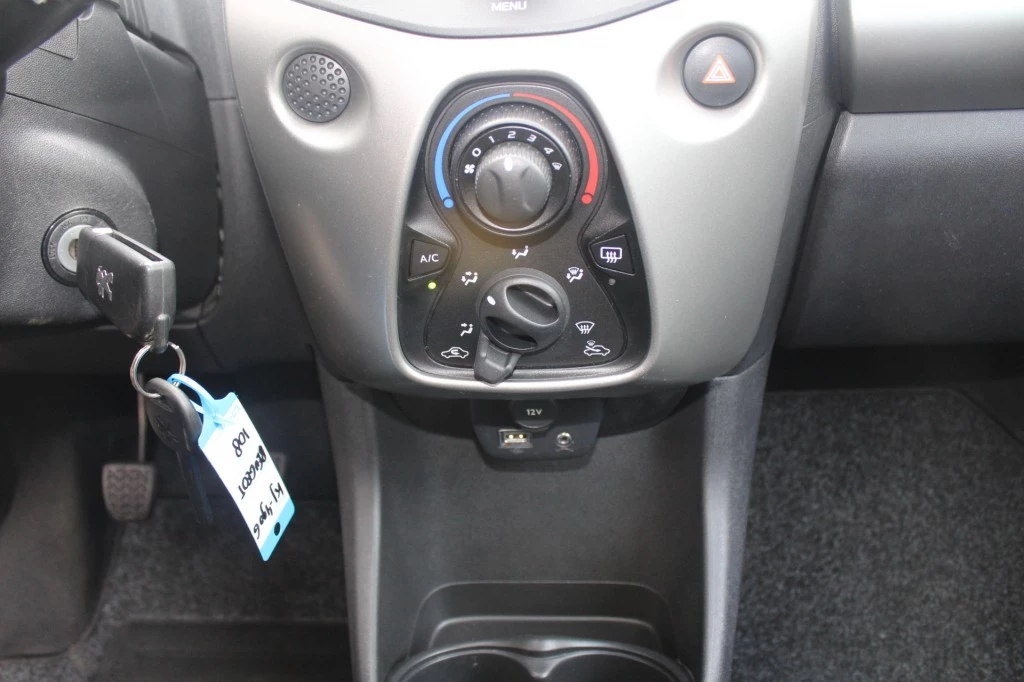 Hoofdafbeelding Peugeot 108