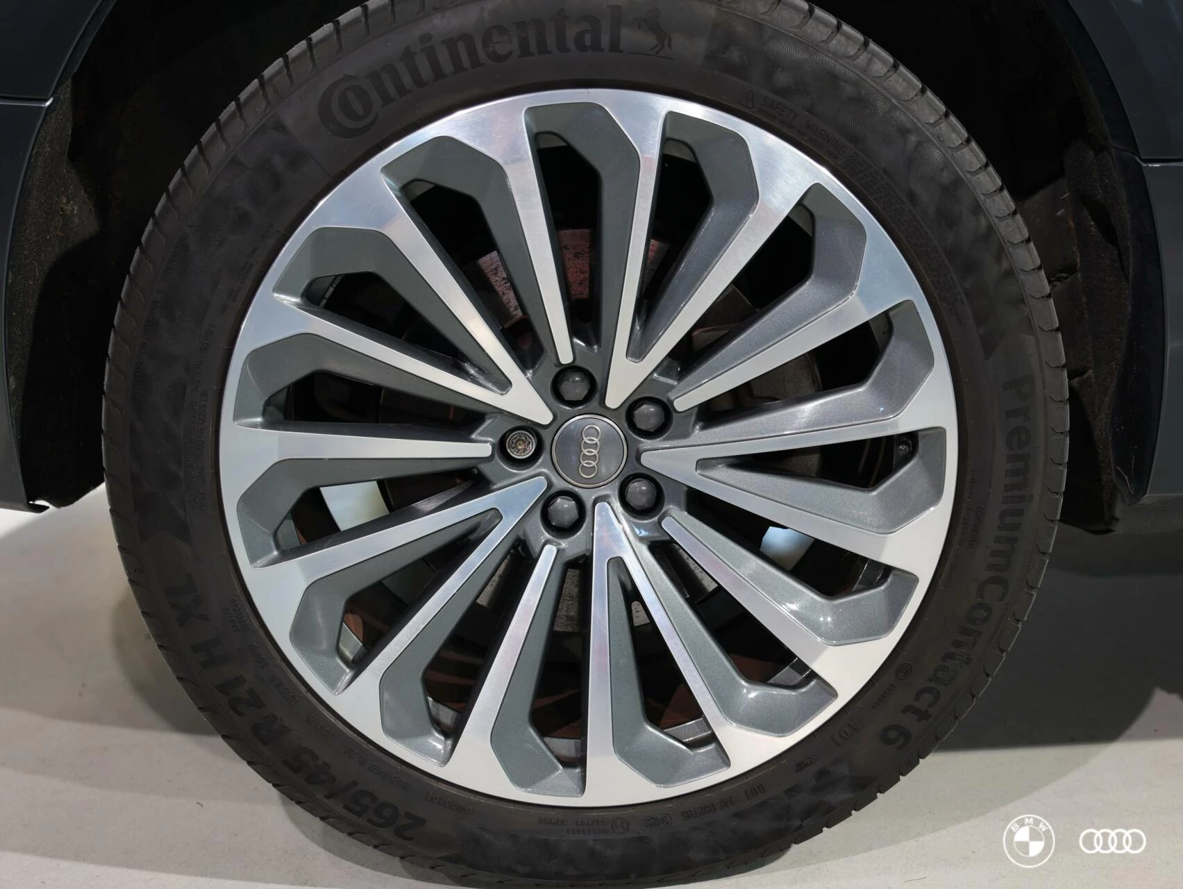 Hoofdafbeelding Audi e-tron