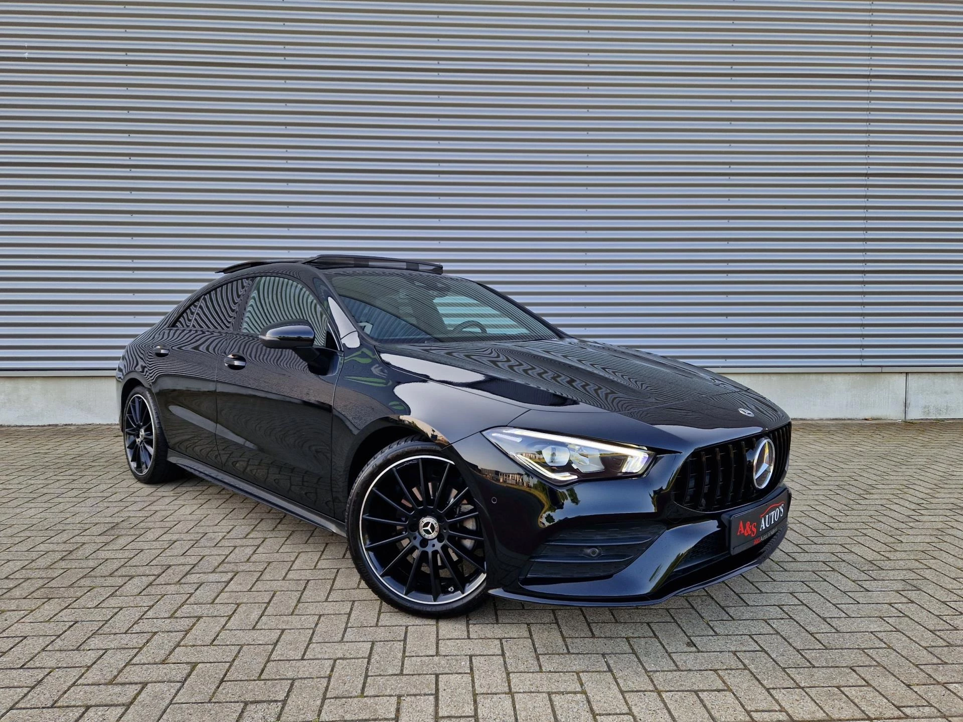 Hoofdafbeelding Mercedes-Benz CLA