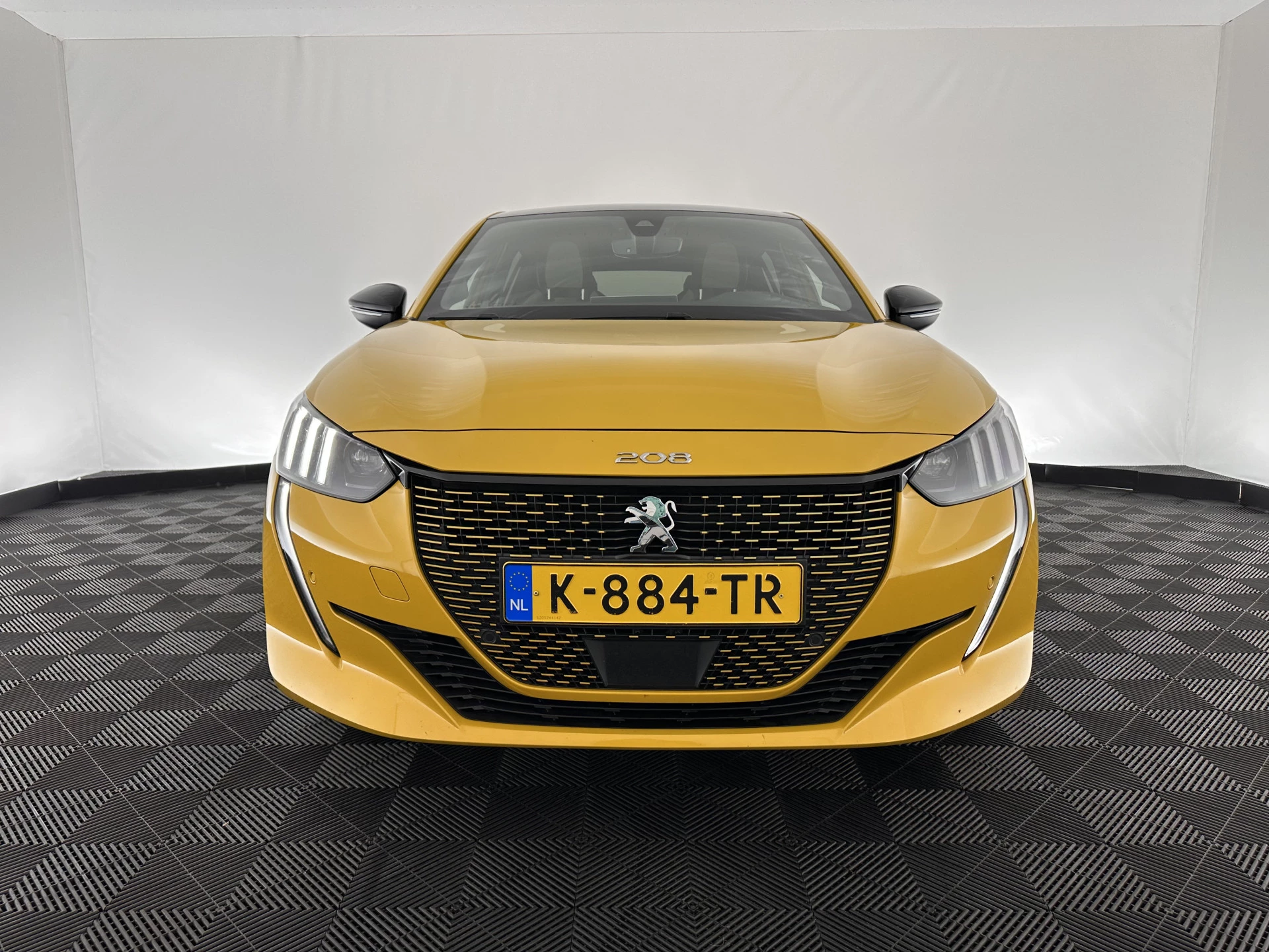 Hoofdafbeelding Peugeot e-208