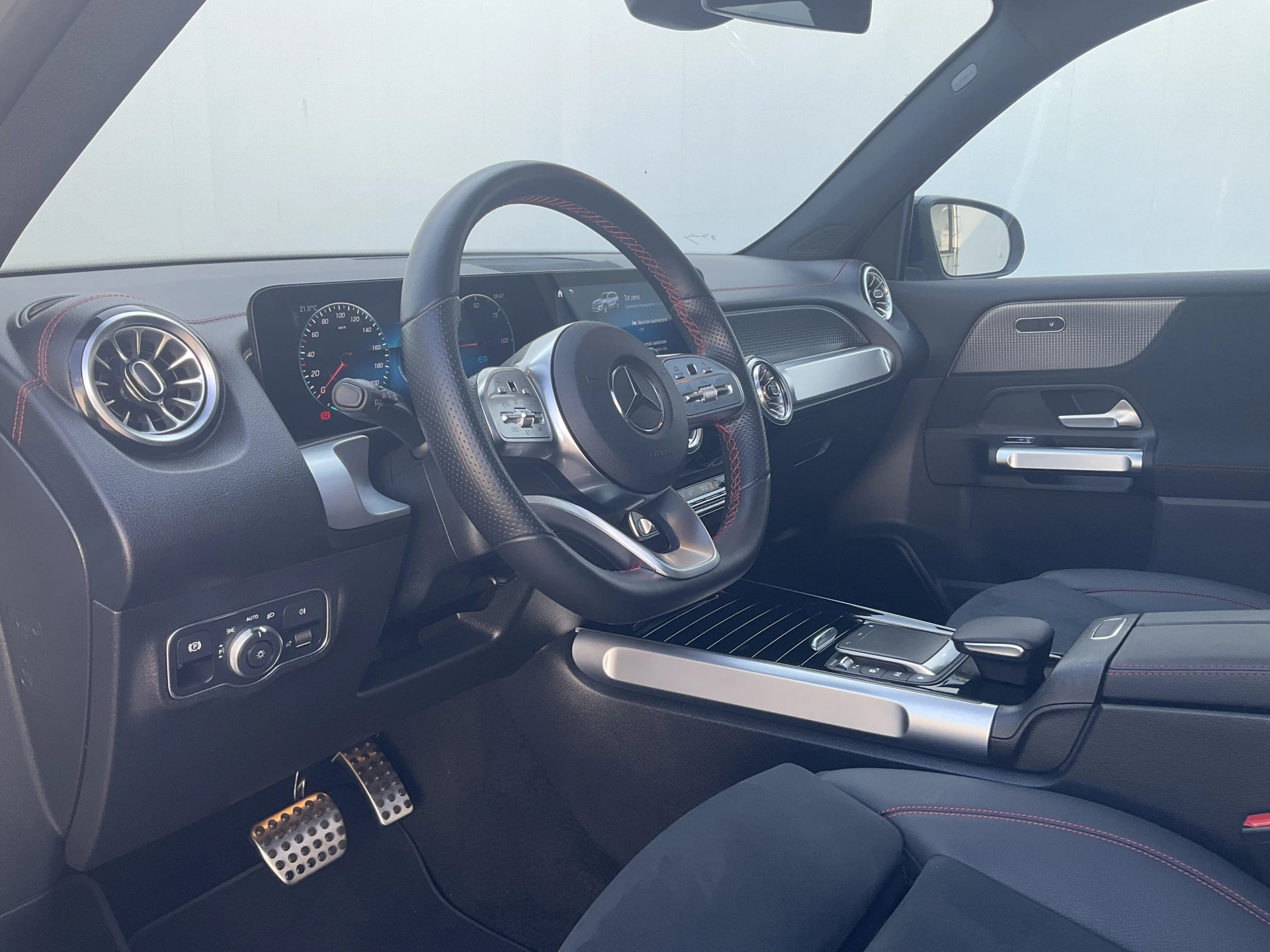 Hoofdafbeelding Mercedes-Benz EQB