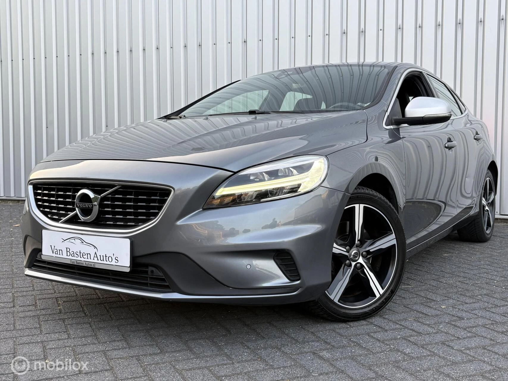 Hoofdafbeelding Volvo V40