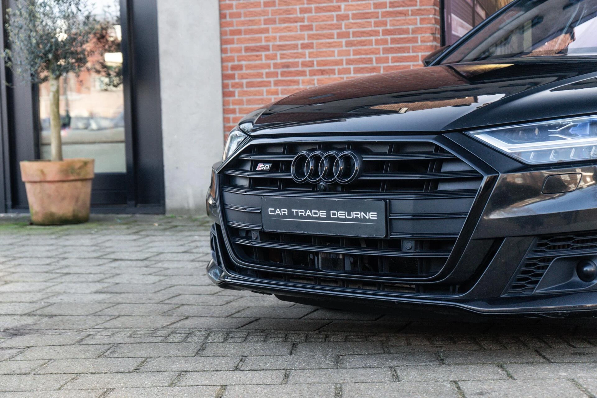 Hoofdafbeelding Audi S8