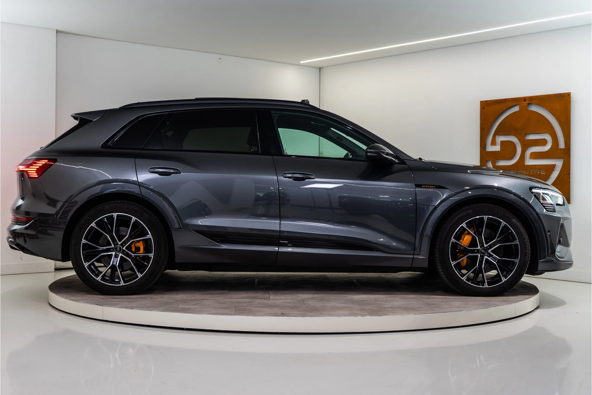 Hoofdafbeelding Audi e-tron