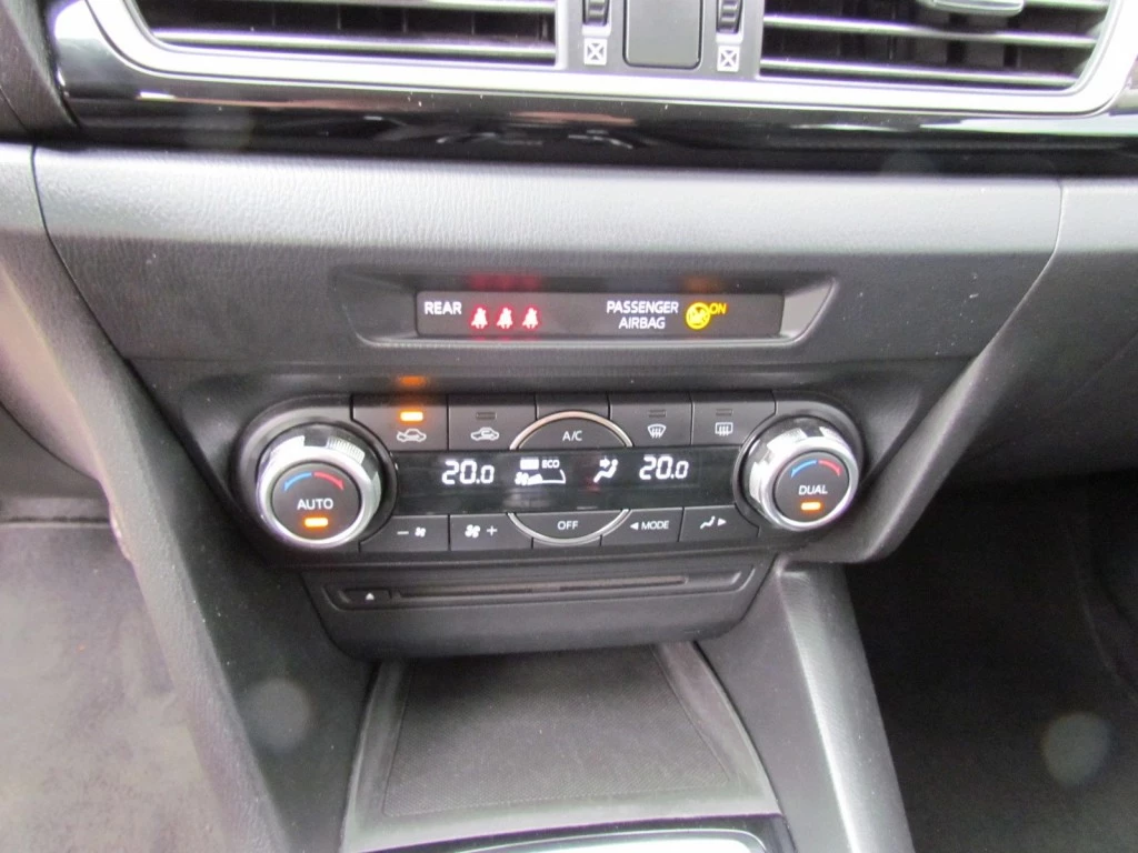 Hoofdafbeelding Mazda 3