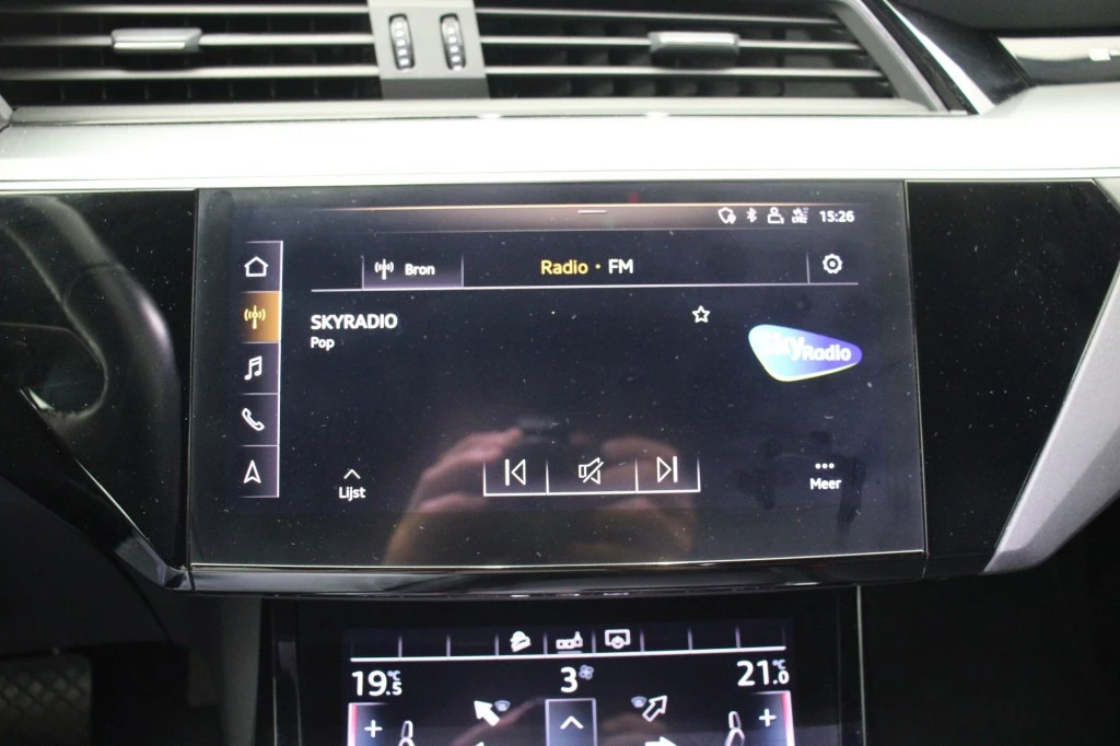 Hoofdafbeelding Audi e-tron