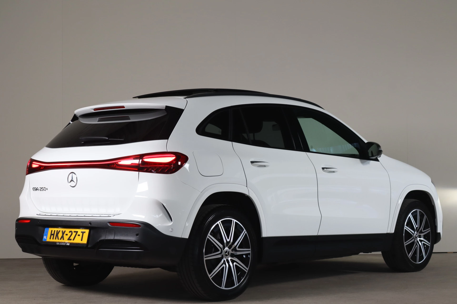 Hoofdafbeelding Mercedes-Benz EQA