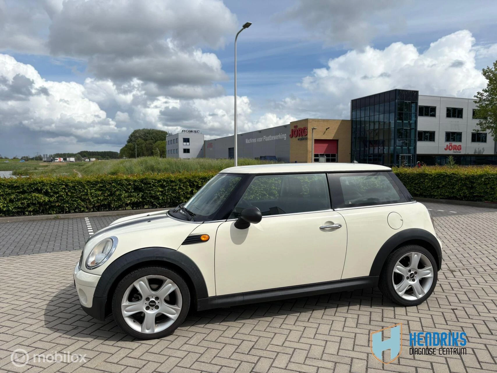 Hoofdafbeelding MINI One