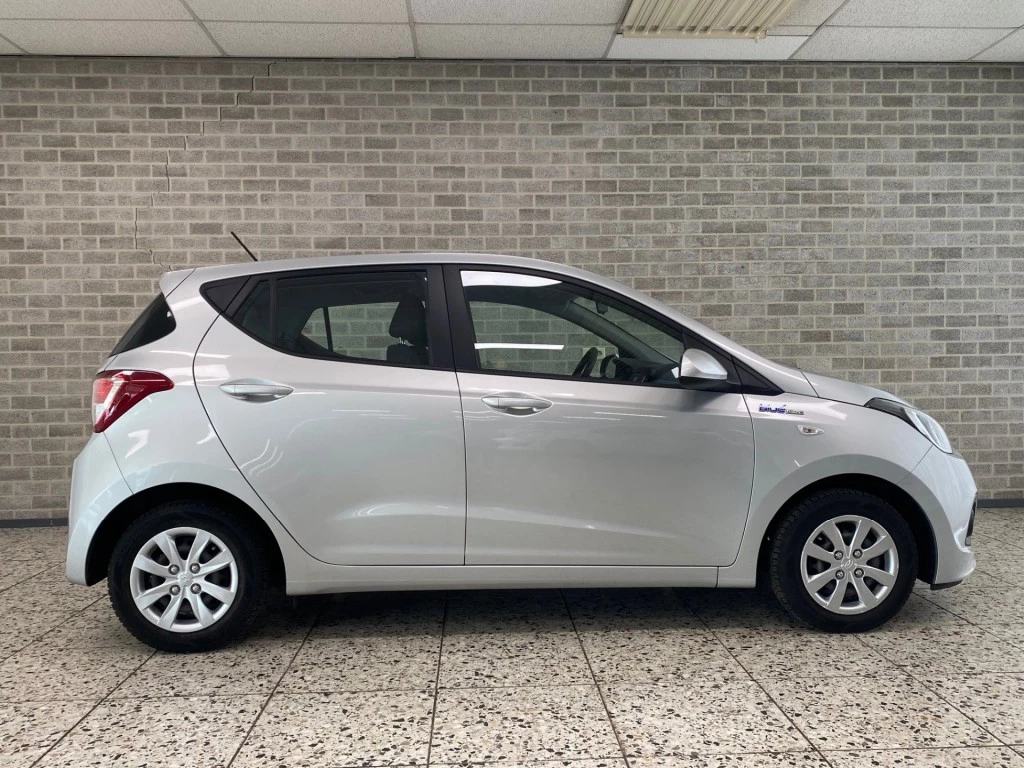 Hoofdafbeelding Hyundai i10