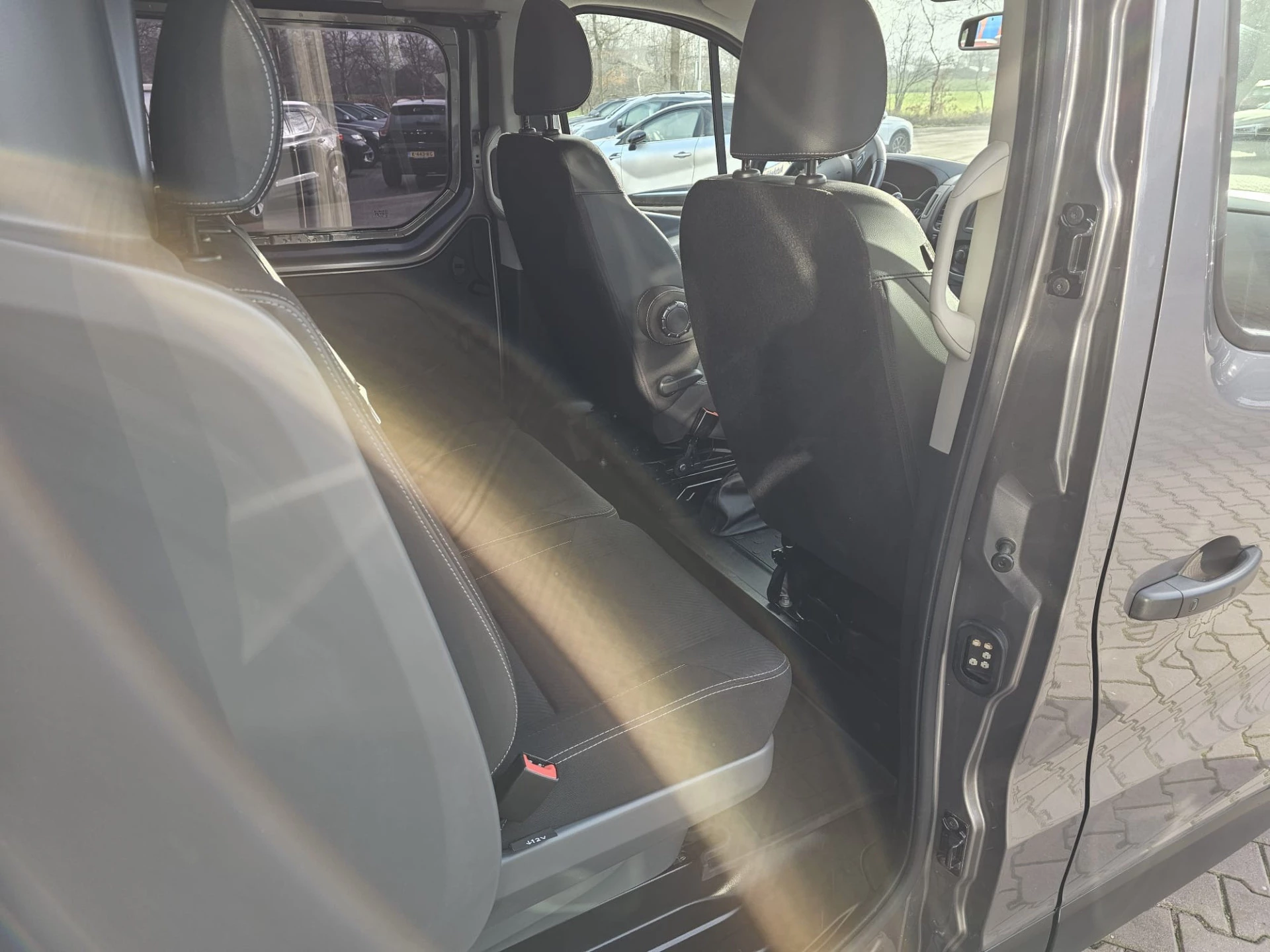 Hoofdafbeelding Nissan NV300