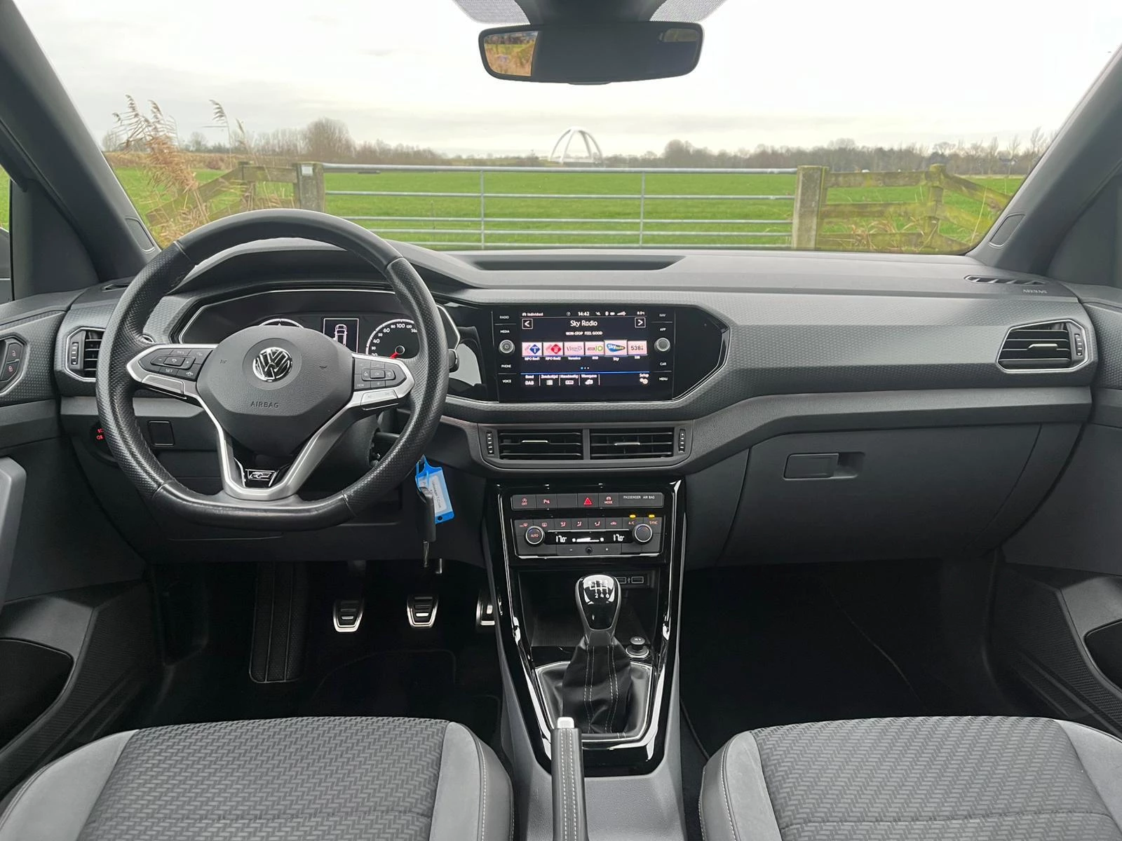 Hoofdafbeelding Volkswagen T-Cross