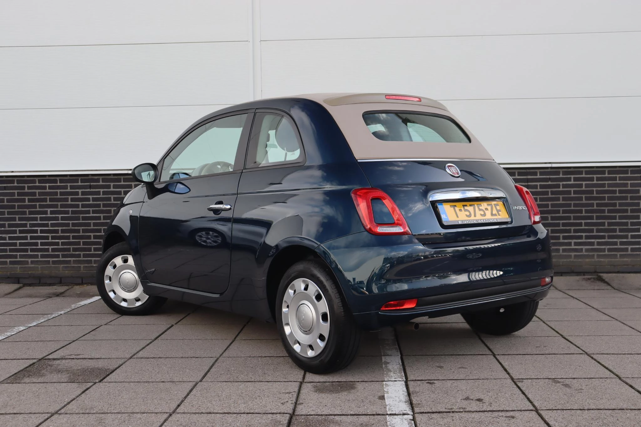 Hoofdafbeelding Fiat 500C