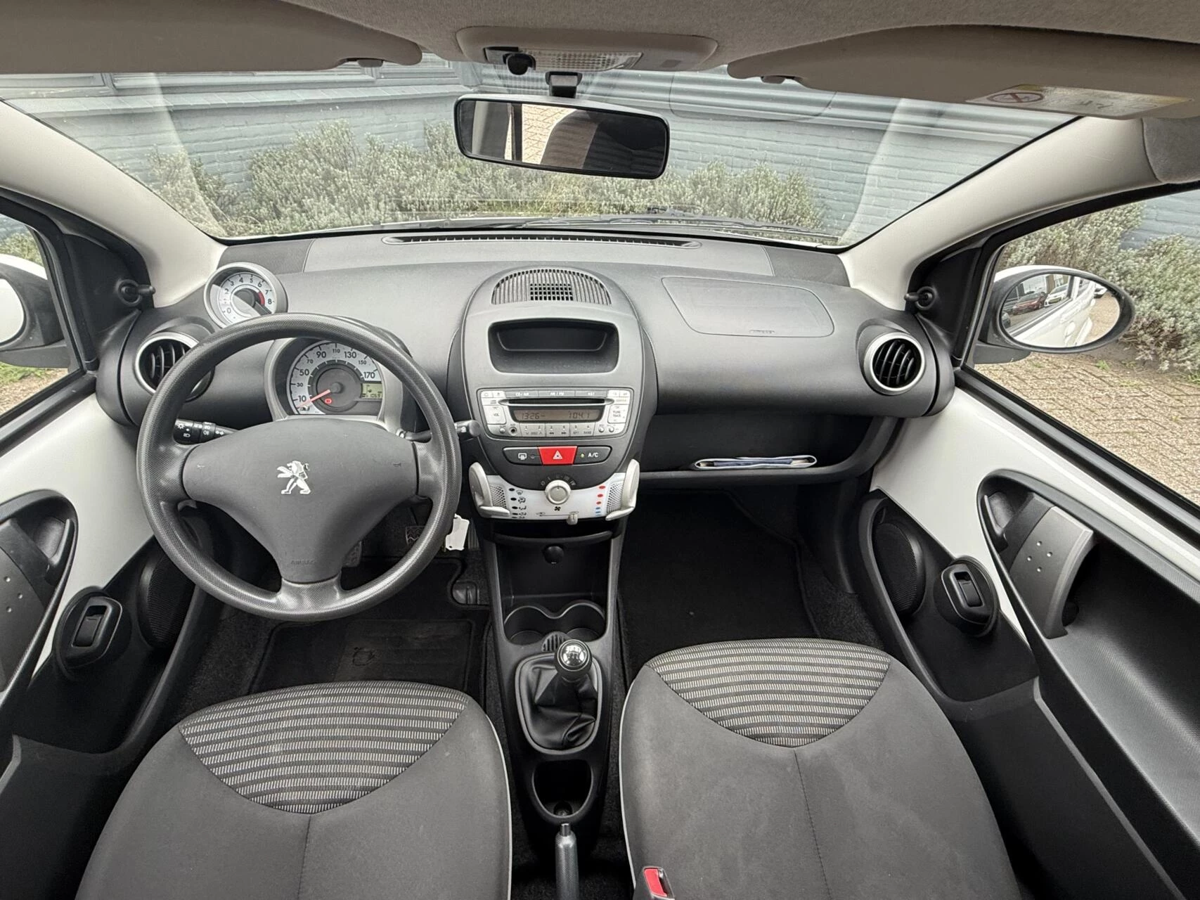 Hoofdafbeelding Peugeot 107