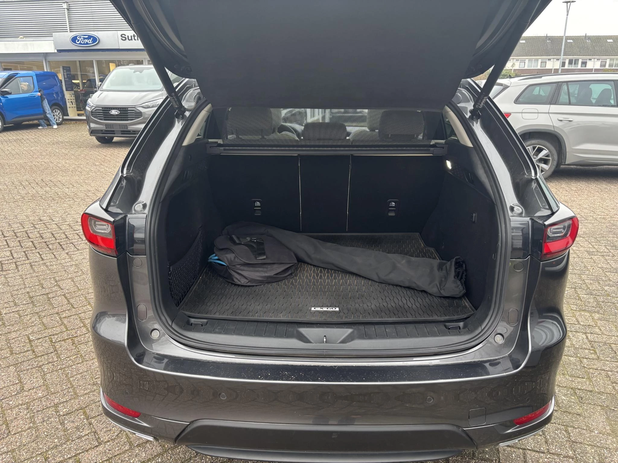 Hoofdafbeelding Mazda CX-60