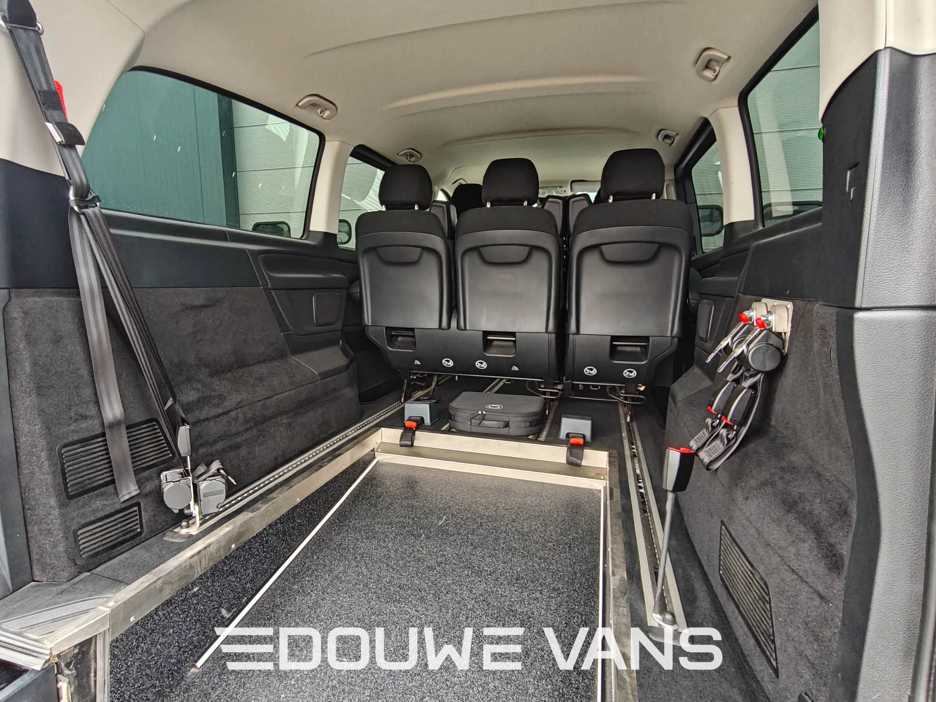 Hoofdafbeelding Mercedes-Benz EQV