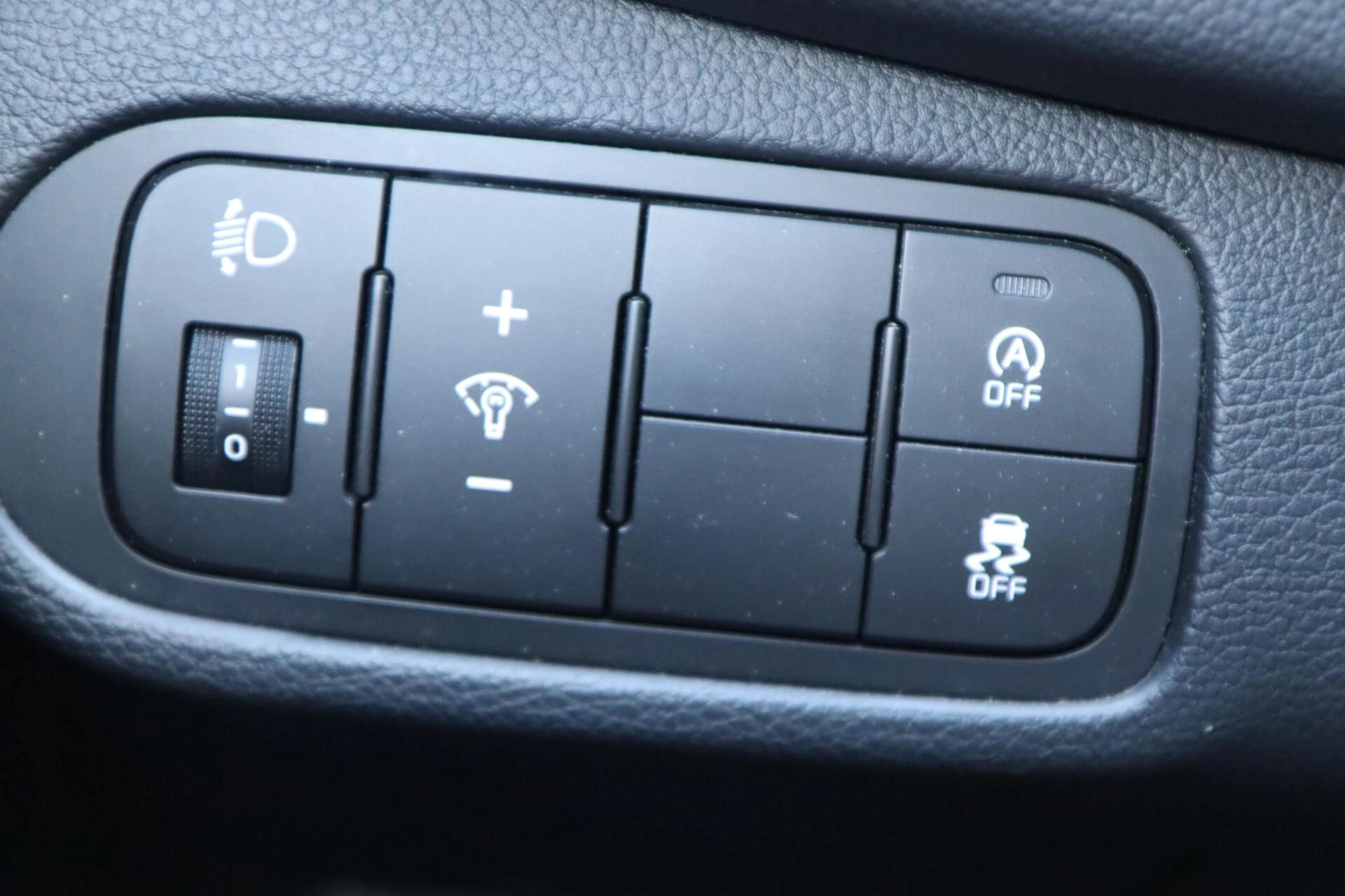 Hoofdafbeelding Kia Carens