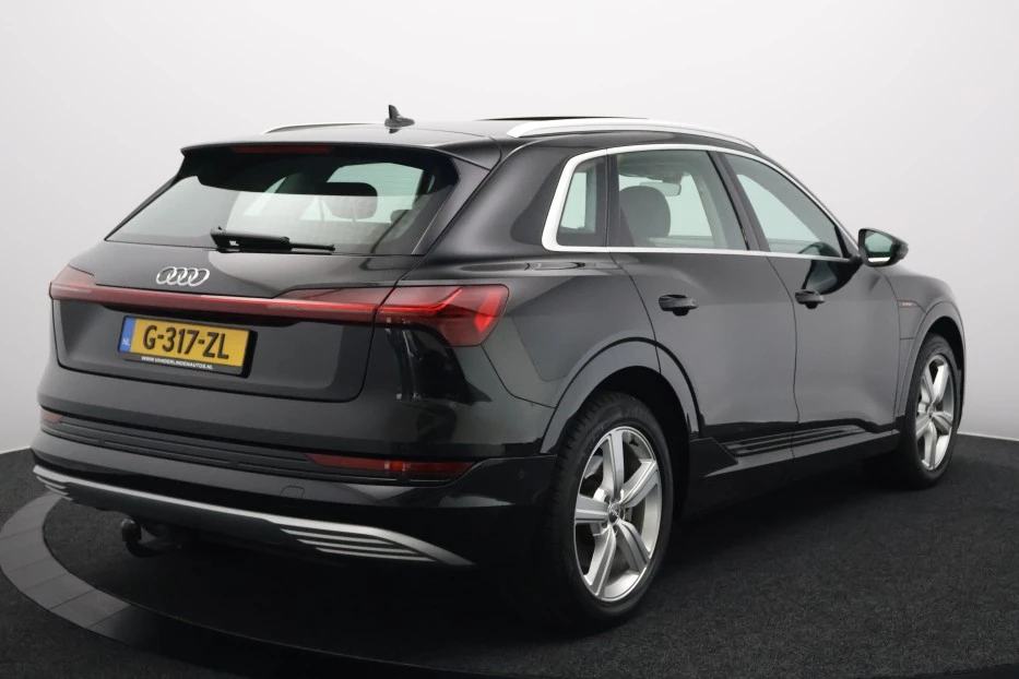Hoofdafbeelding Audi e-tron