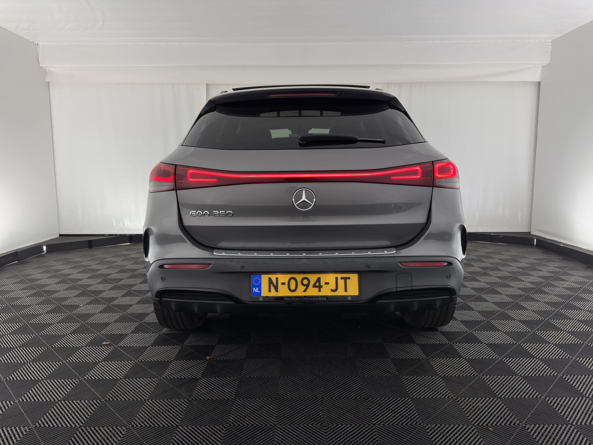 Hoofdafbeelding Mercedes-Benz EQA