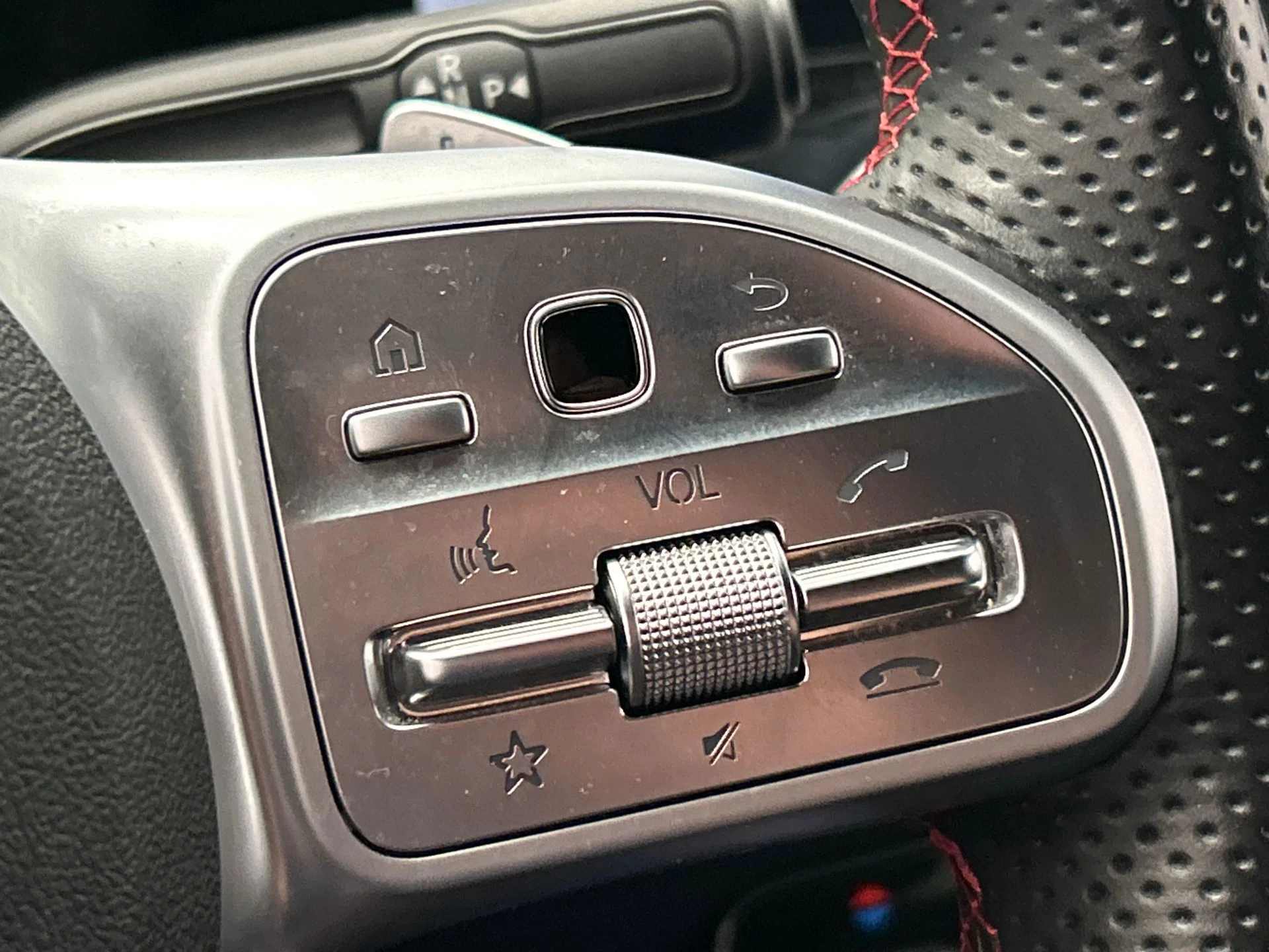 Hoofdafbeelding Mercedes-Benz EQA