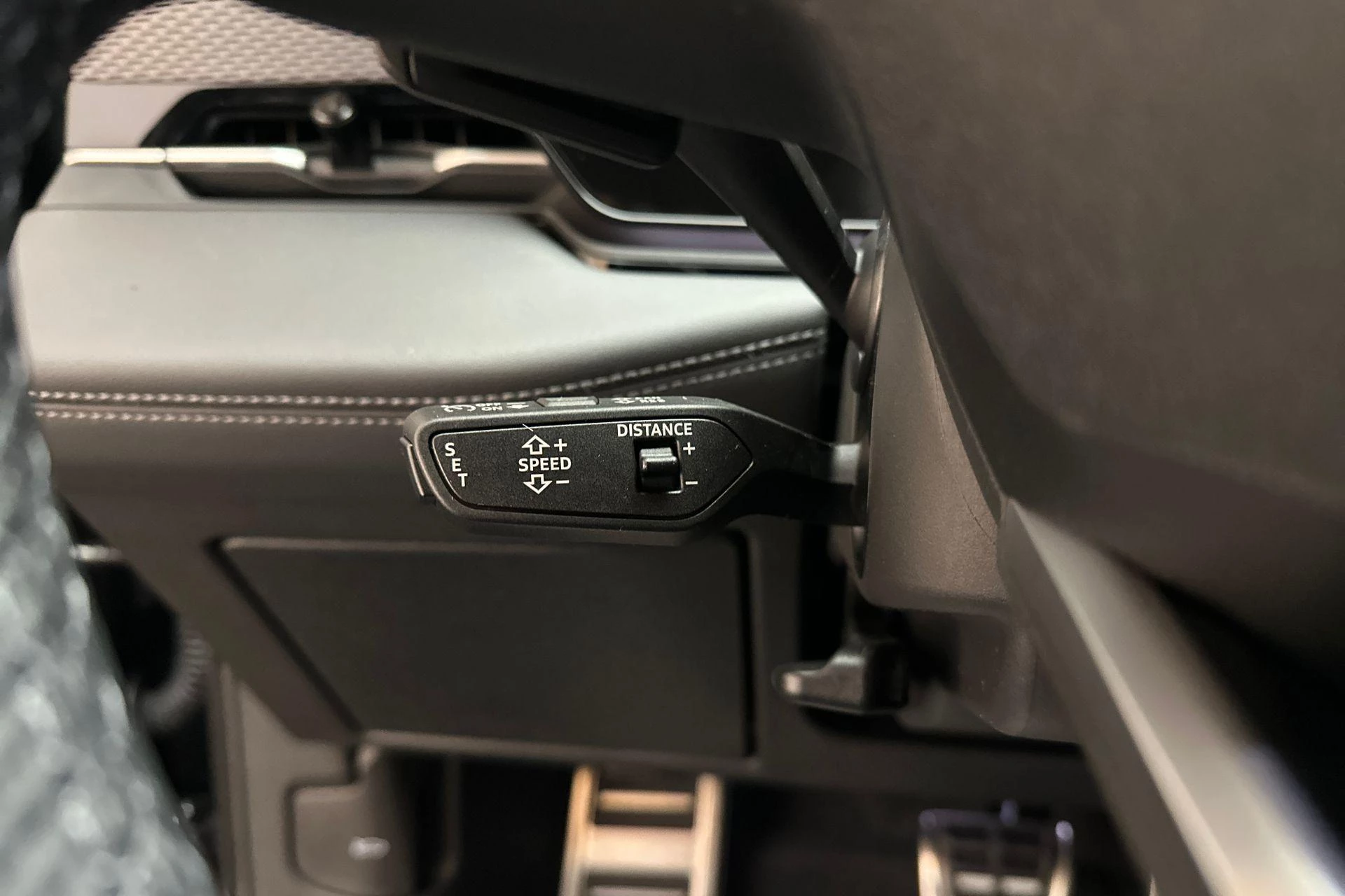 Hoofdafbeelding Audi A6 Avant e-tron