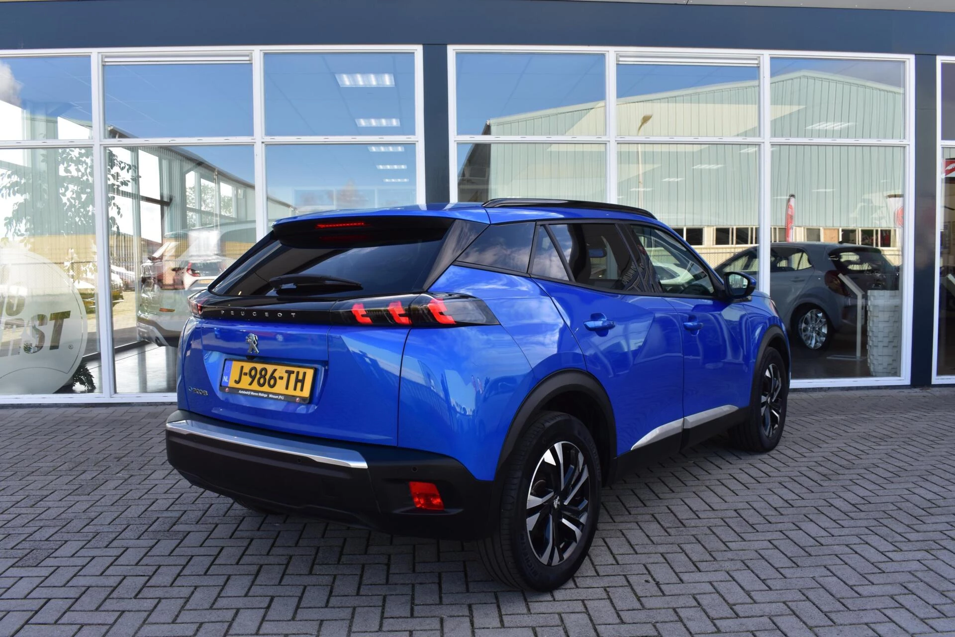 Hoofdafbeelding Peugeot e-2008