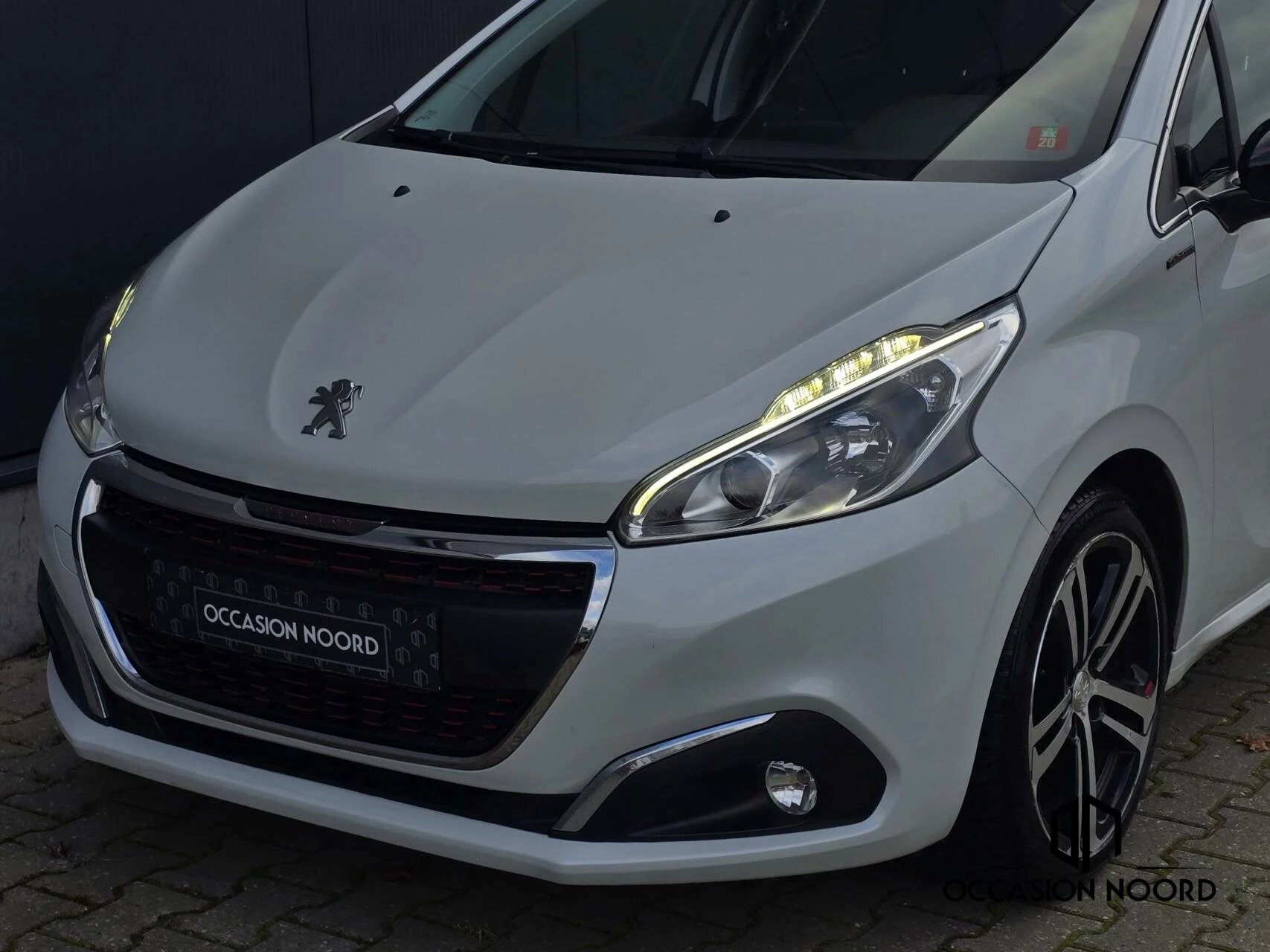 Hoofdafbeelding Peugeot 208