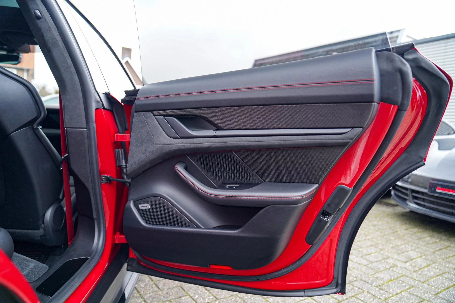 Hoofdafbeelding Porsche Taycan