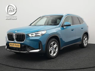 BMW X1 xDrive25e Plug In Hybrid 245pk Dealer O.H PHEV | Trekhaak af Fabriek | Adaptive Cruise | Sportstoelen Memory | Stuur & Stoelverwarming | Harman Kardon | Widescreen Navi | Sfeerverlichting | Keyless |