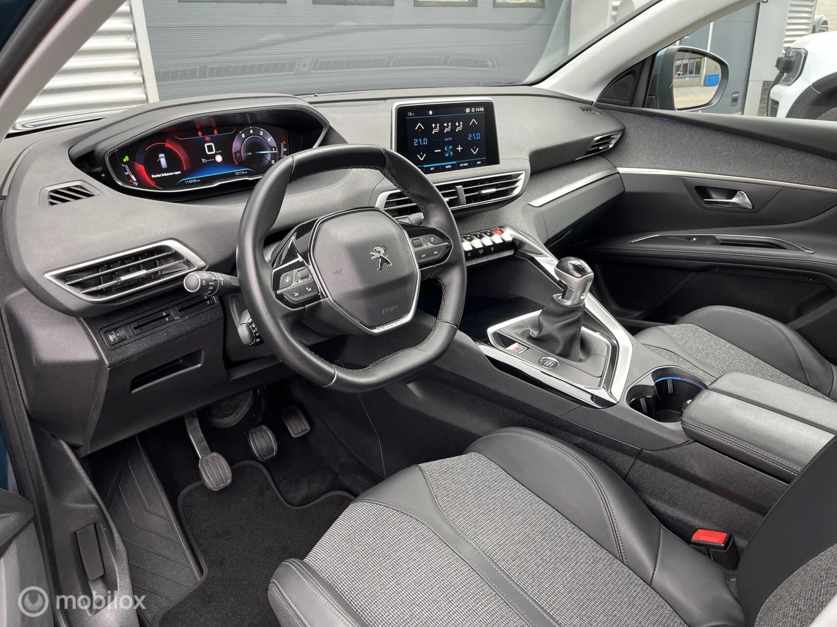 Hoofdafbeelding Peugeot 5008