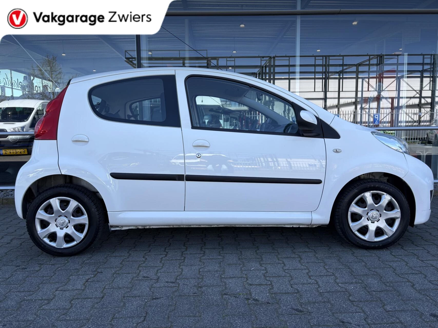 Hoofdafbeelding Peugeot 107