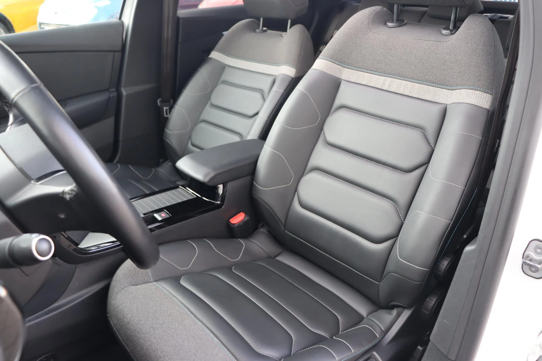 Hoofdafbeelding Citroën ë-C4