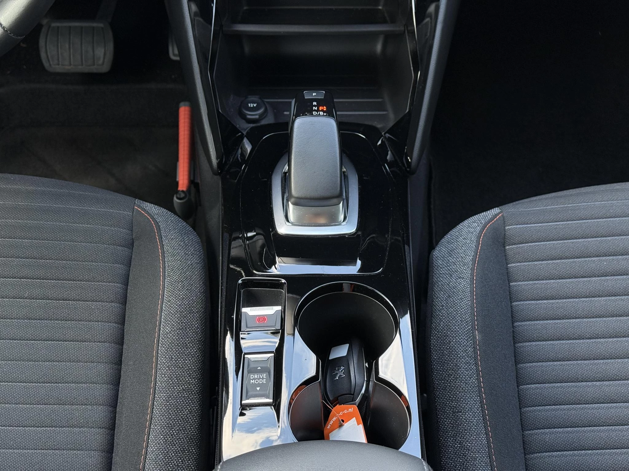 Hoofdafbeelding Peugeot e-208