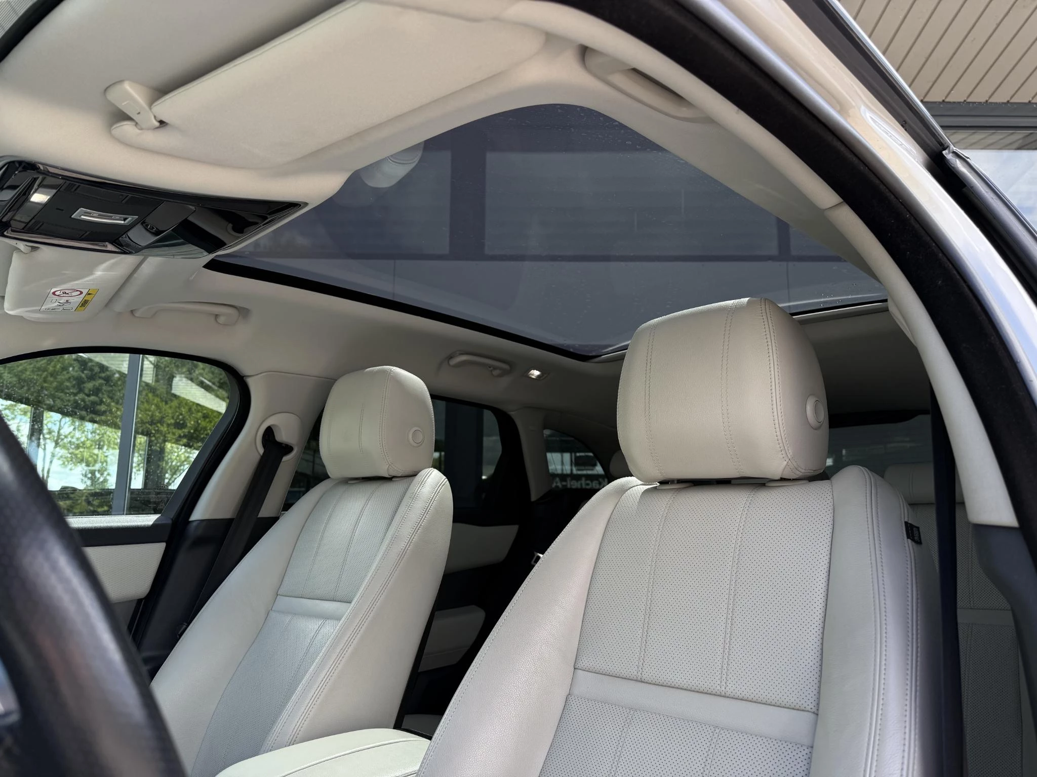 Hoofdafbeelding Land Rover Range Rover Velar
