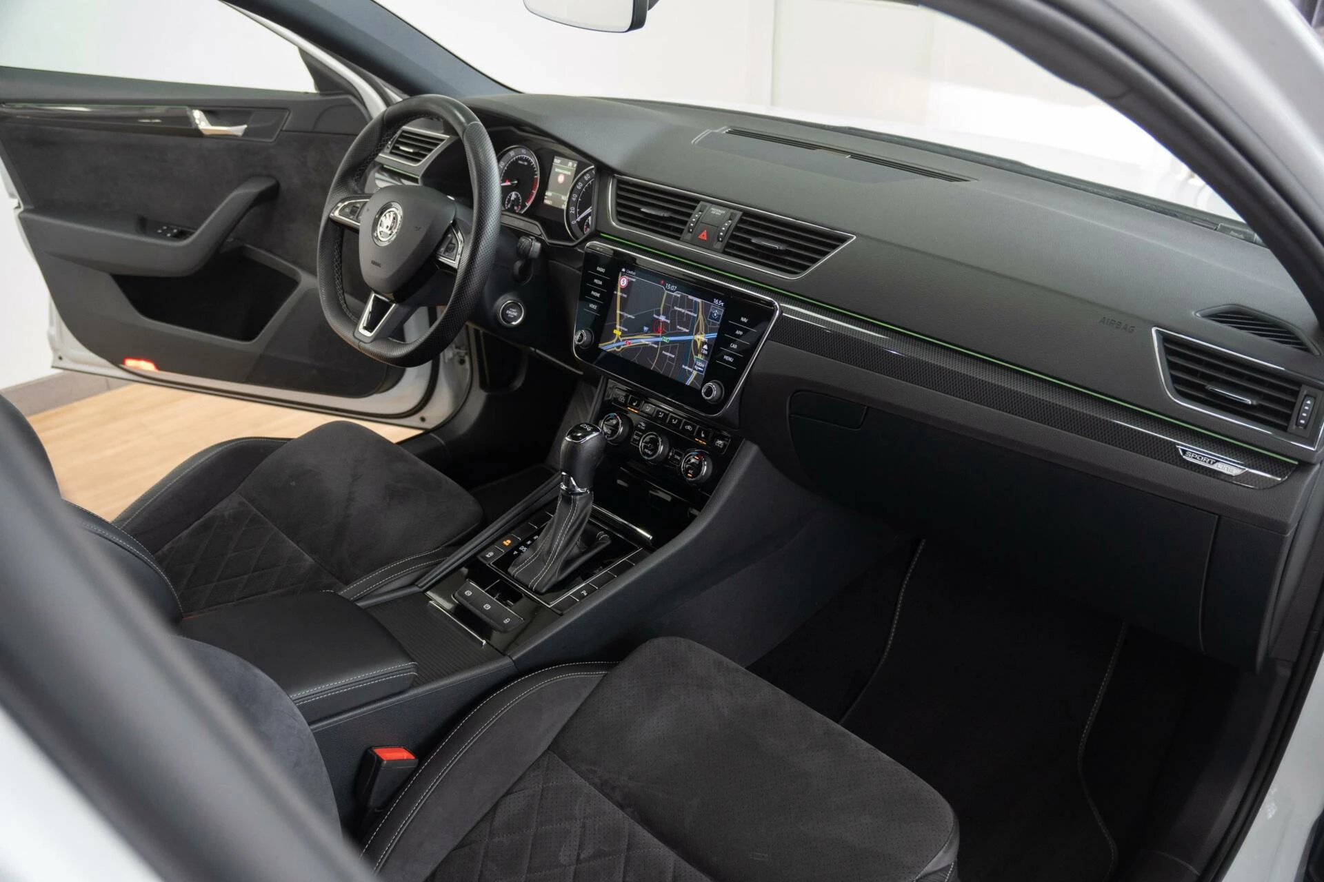 Hoofdafbeelding Škoda Superb