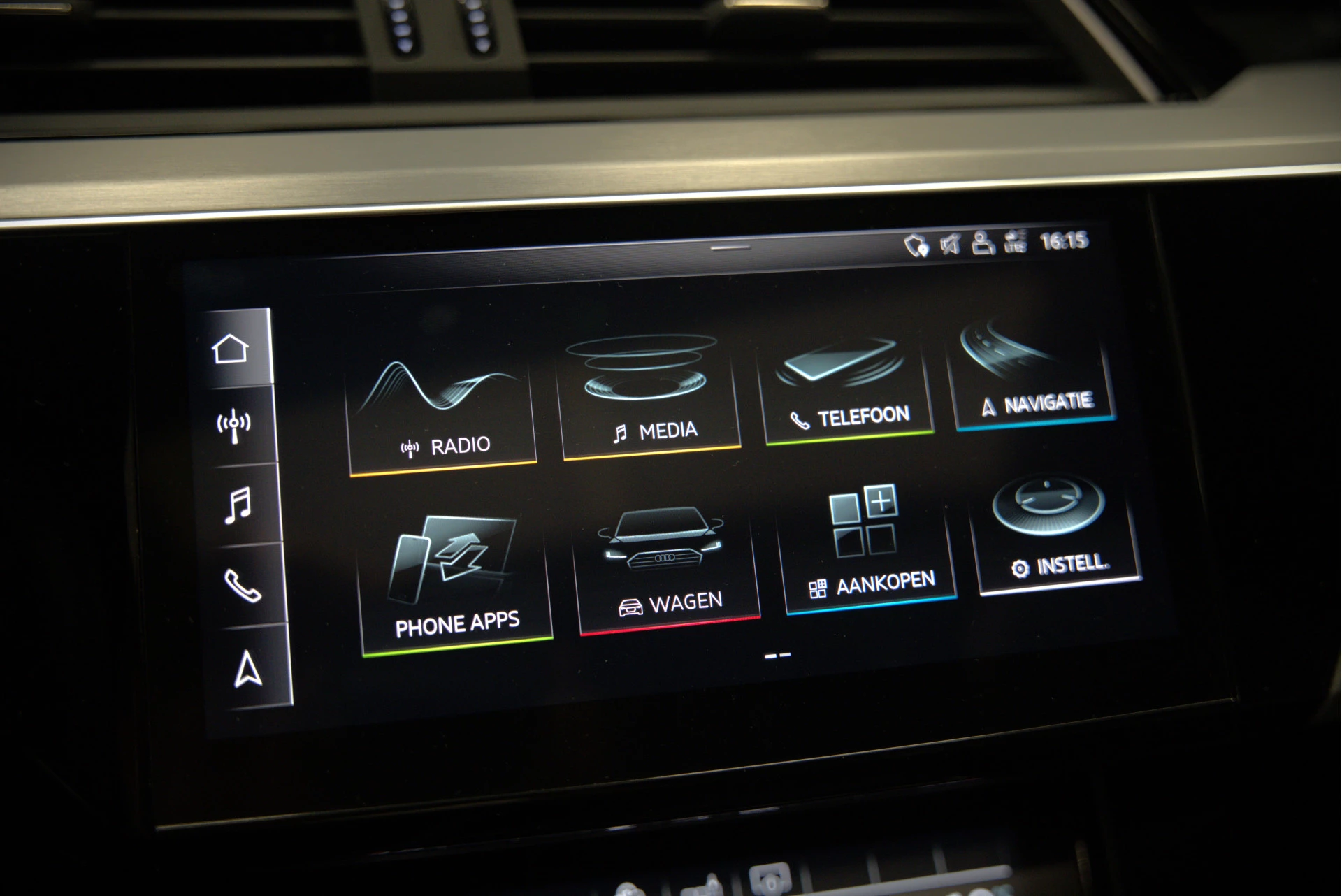 Hoofdafbeelding Audi e-tron
