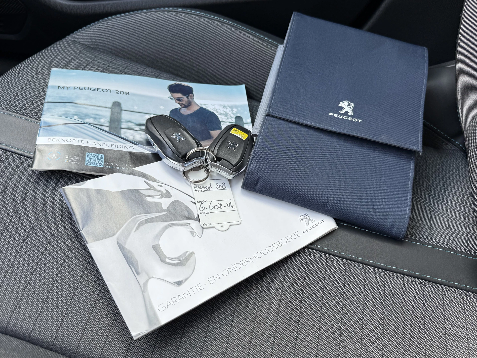Hoofdafbeelding Peugeot 208
